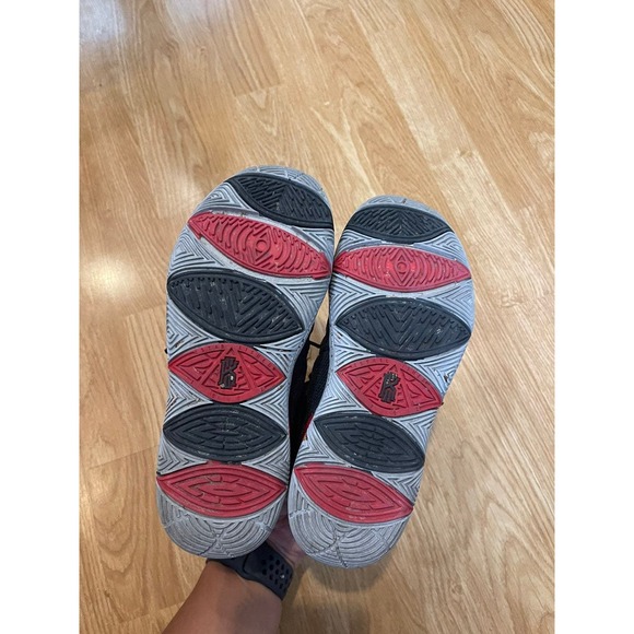 Nike Kyrie shoes black - Picture 4 of 5